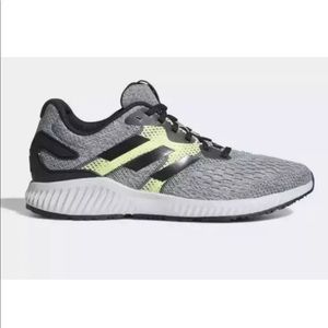 Mens size 11 Adidas aerobounce running shoes gray